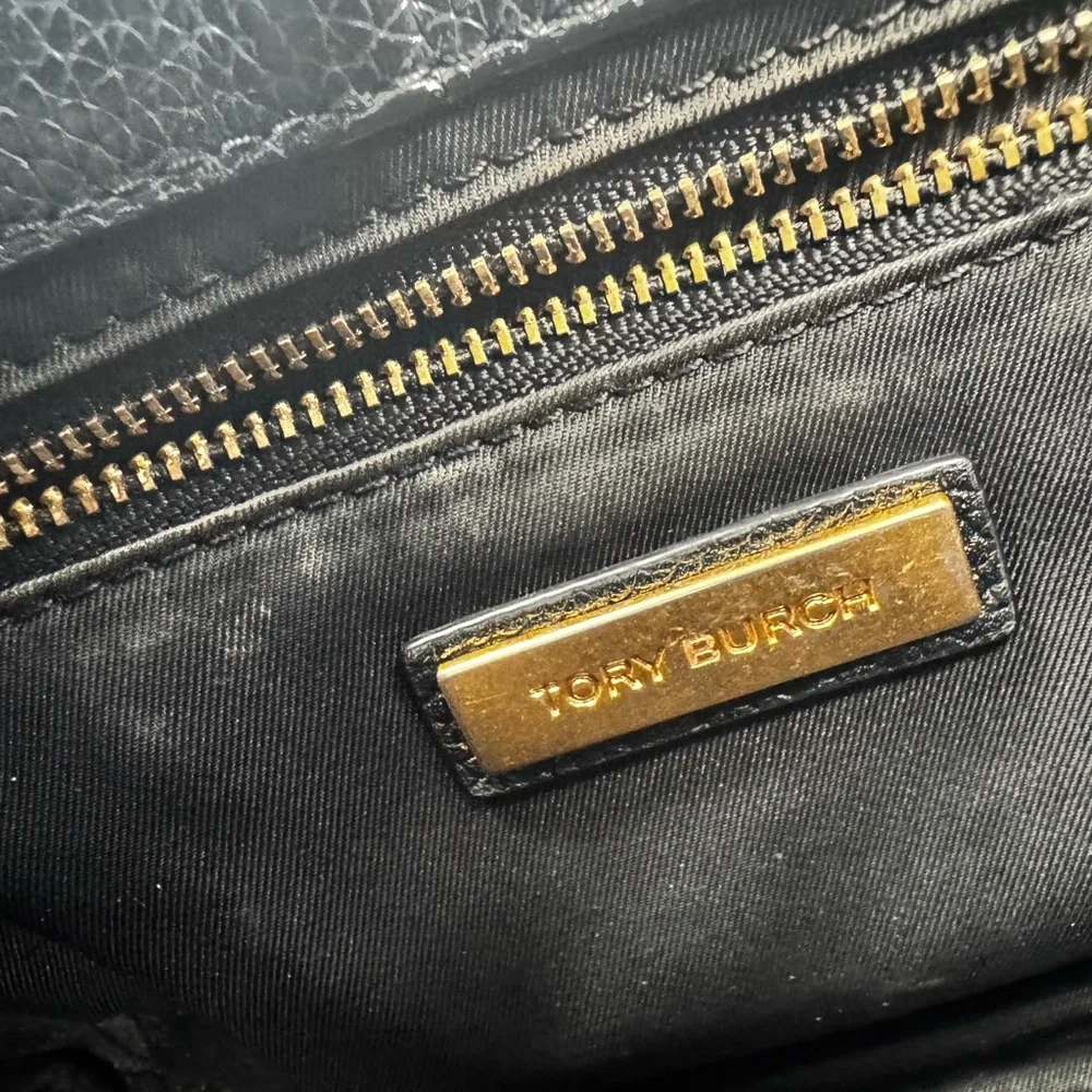 Tory Burch Everly Leather Flap Saddle Bag In Black